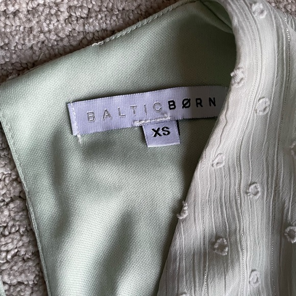 Baltic Born Weslie Sage Green Swiss Dot Maxi Dress - S - Picture 6 of 7